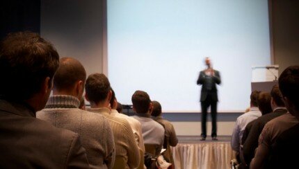 7 Tips Agar Bisa Berbicara Didepan Umum Dengan Lebih Baik