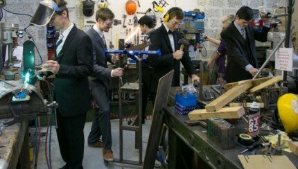 Tips Untuk Memperkerjakan Orang yang Lebih Pintar Dari Anda